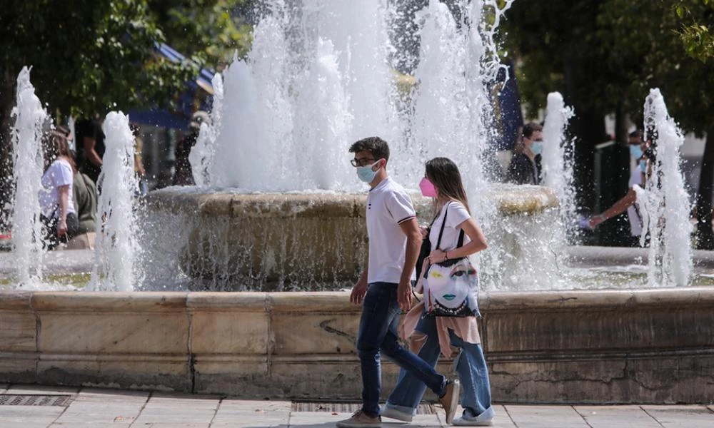 Κορονοϊός: Σε εσωτερικούς χώρους με μάσκα και τον Μάιο